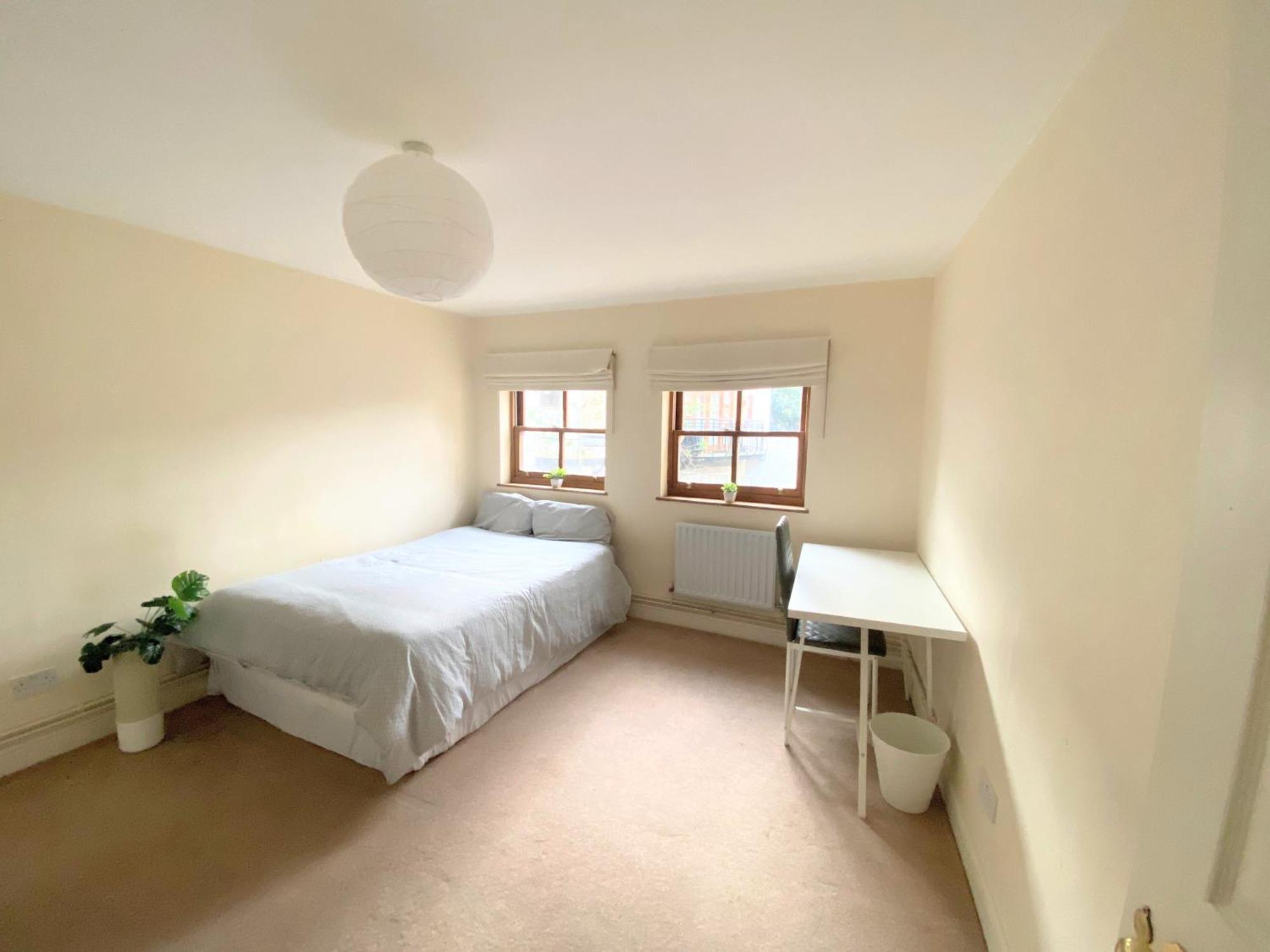 Cozy Double Room Next To Putney Bridge And High Street London Exterior photo